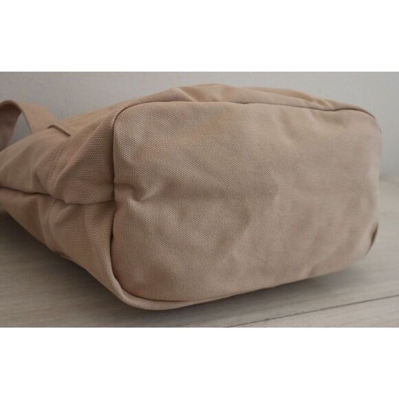 Jordan Flight WA0731-X6A Unisex Desert/Beige Water Resistant Carryall Tote Bag - Picture 3 of 14